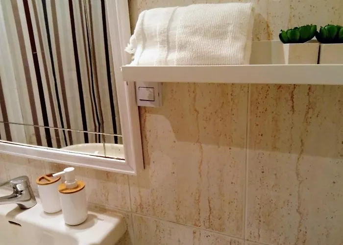 Céntrico Torres De Quart.