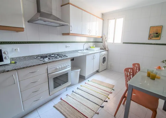 Tranquilo Y Acogedor En El Centro De La Ciudad 아파트 *