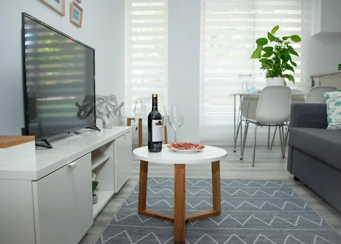 Soraya's Place - Chopin 4 *