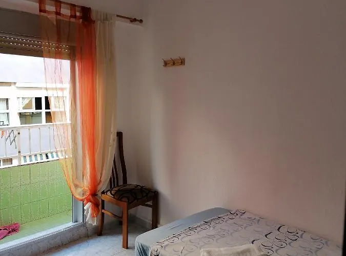 Apartamento Piso En Malvarrosa Valencia