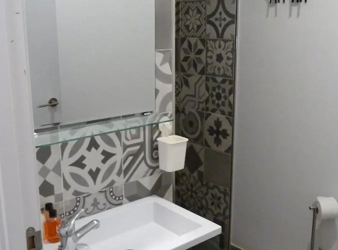 Pequeno Con Mini Piscina - No Climatizada Διαμέρισμα *