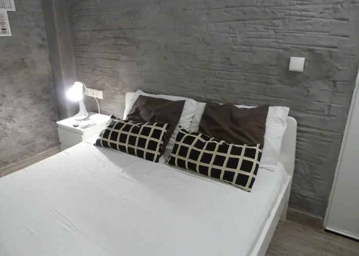 Pequeno Con Mini Piscina - No Climatizada 아파트 *