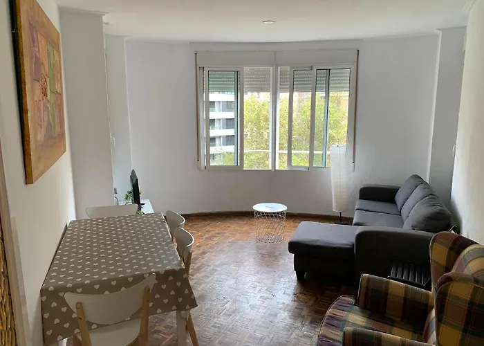 منزل للإقامة Center