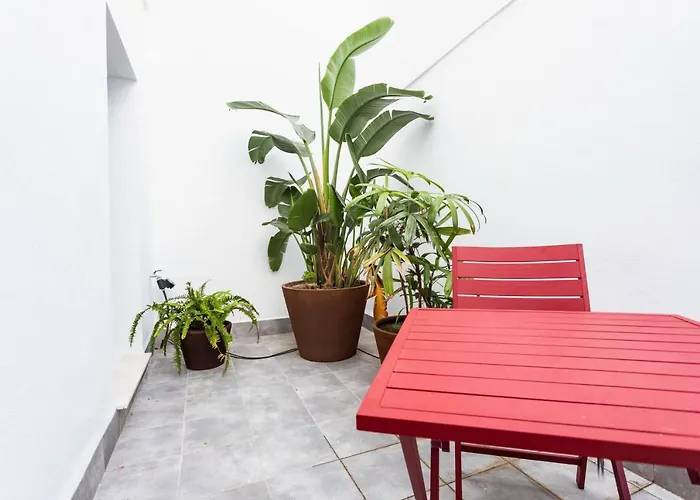 Reina 107 Boutique 4* Valencia