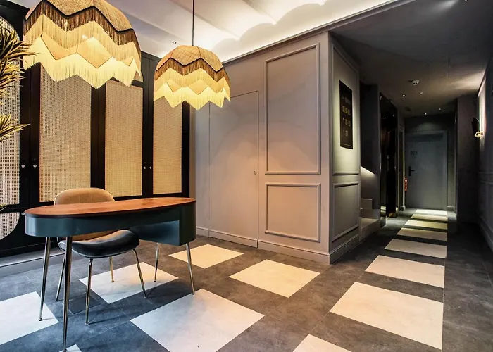 Gasthuis Reina 107 Boutique 4*