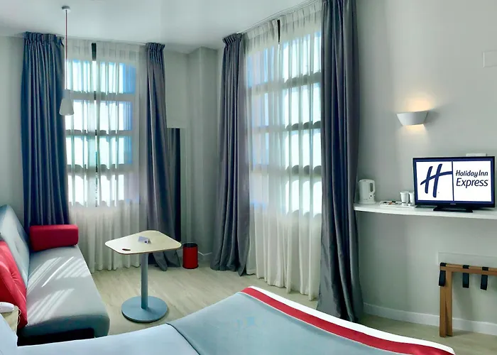 Express Ciudad De Ciencias By Ihg Valencia