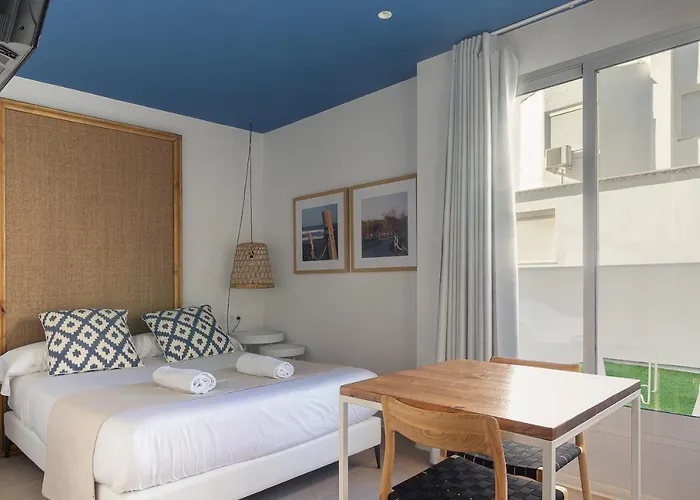 You&co. Saler Boutique 3*