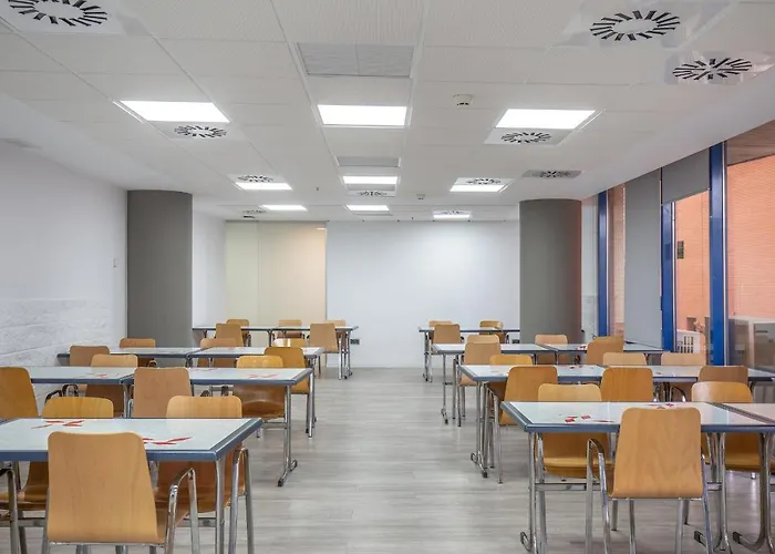 شقة Juvenil Colegio Mayor Galileo Galilei فالنسيا