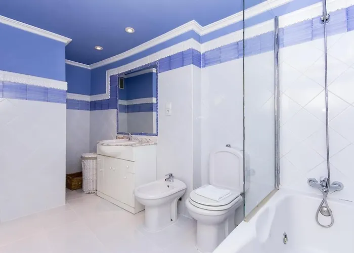 No Turistic Rental, Duplex Penthouse In The Historic Center, Valencia, Ideal For Those Looking To In The City For A Season, Including Professionals And Students Apartamento