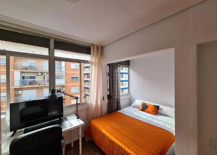 Piso Cerca De La Playa - Act. Mauri 1b Valencia