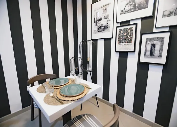 The Little Corner Valencia