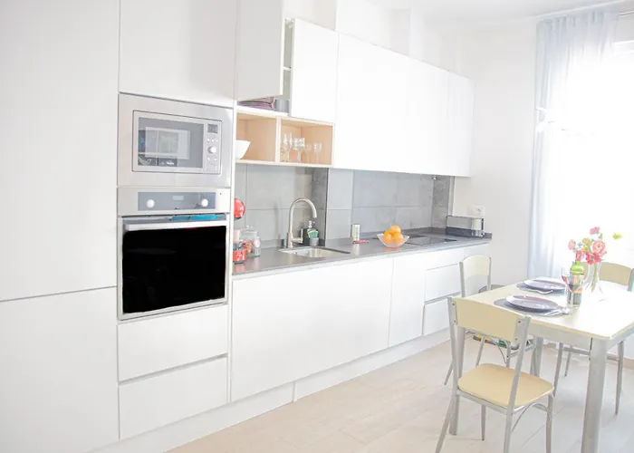 شقة Lovely Modern Flat Center *