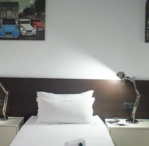 Quart Youth & Hostal