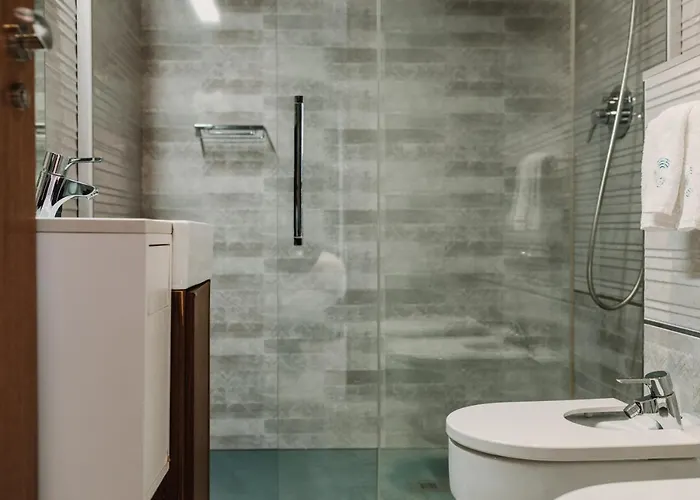 朱里斯塔市中心公寓 *