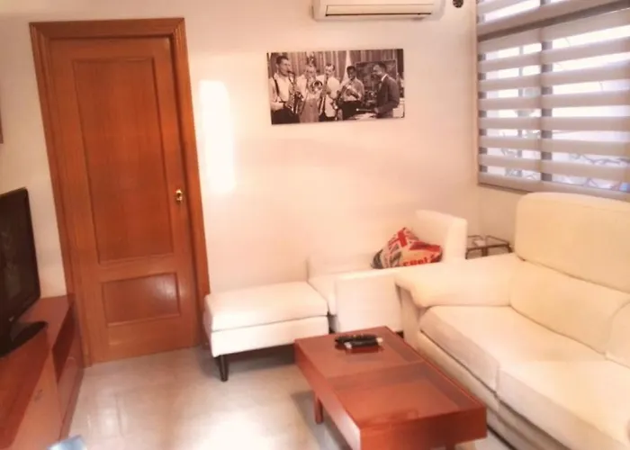 Duplex Near Center Lovely Βαλένθια