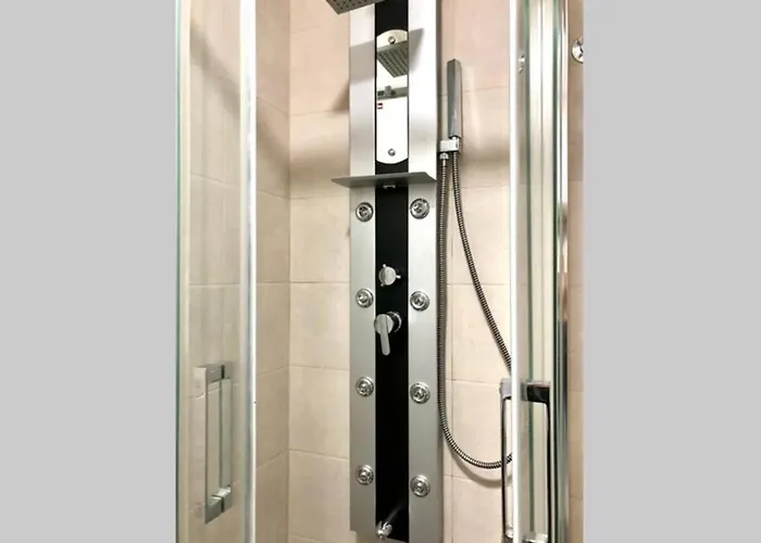 Beautiful And Renovated In The Center *