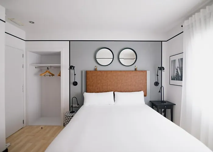 Bed & Breakfast The Little Corner 4*