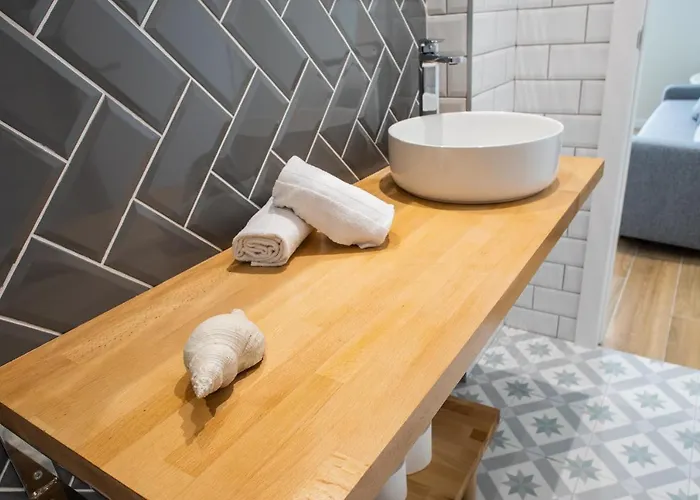 Florit Flats - Port I 아파트 *