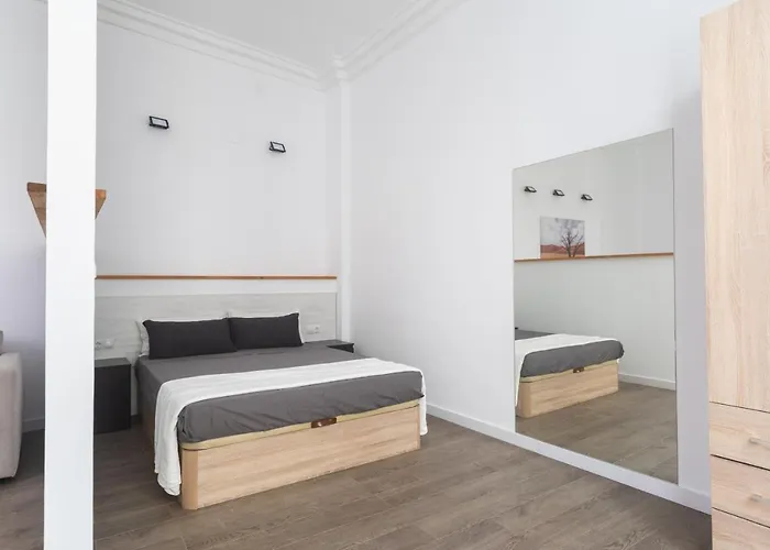 Exclusivos Lofts En Plaza Del Ayuntamiento Apartment