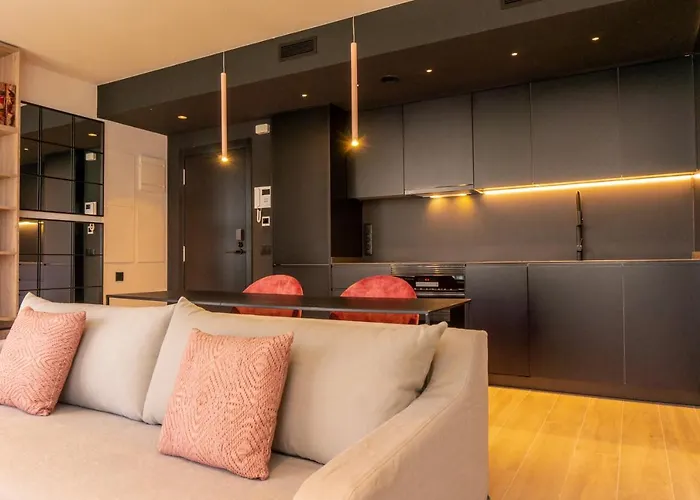 Luxury - Sea Port Ii *