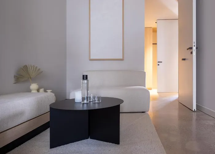 فندق Yours Boutique