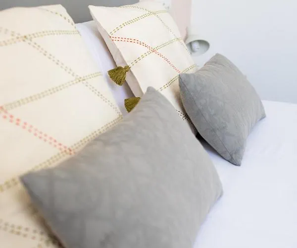 Florit Flats - The Malvarrosa & Free Parking 아파트