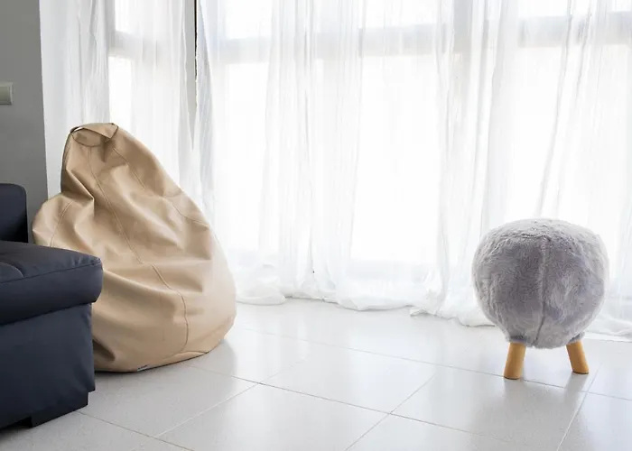 Florit Flats - The Malvarrosa & Free Parking Apartment