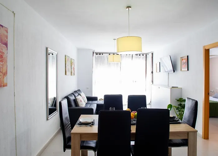 Florit Flats - The Malvarrosa & Free Parking 아파트