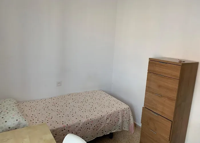 Con Cama Individual, Piso Compartido En Avenida Blasco Ibanez 홈스테이