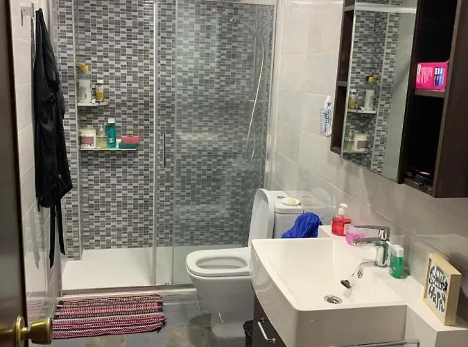 Con Cama Individual, Piso Compartido En Avenida Blasco Ibanez * Βαλένθια