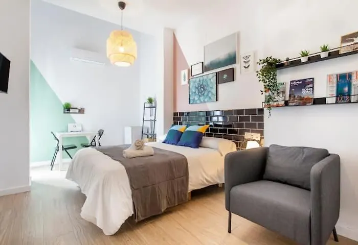 بيت ضيافة Cool Lofts Center 3*