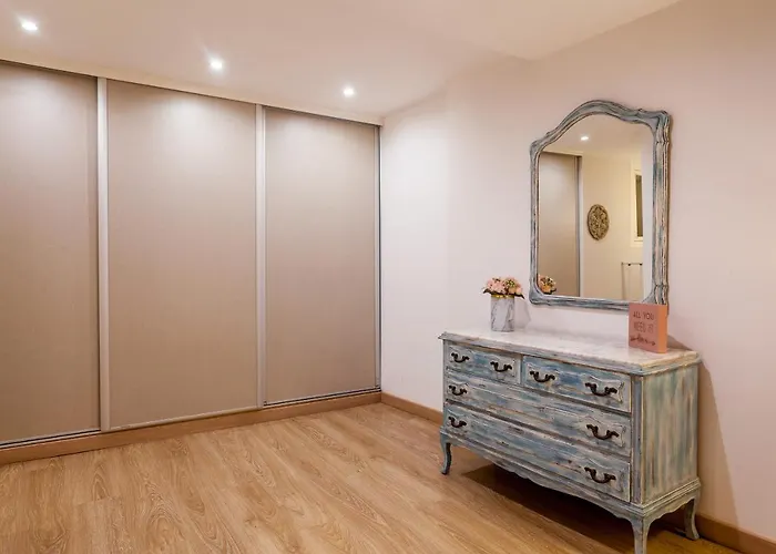 Lovely Duplex In Old Town 아파트 *