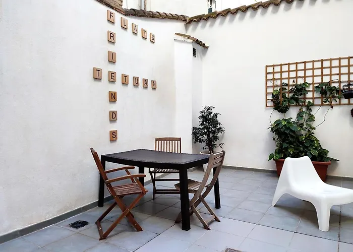 Flats Friends Tetuan شقة فالنسيا