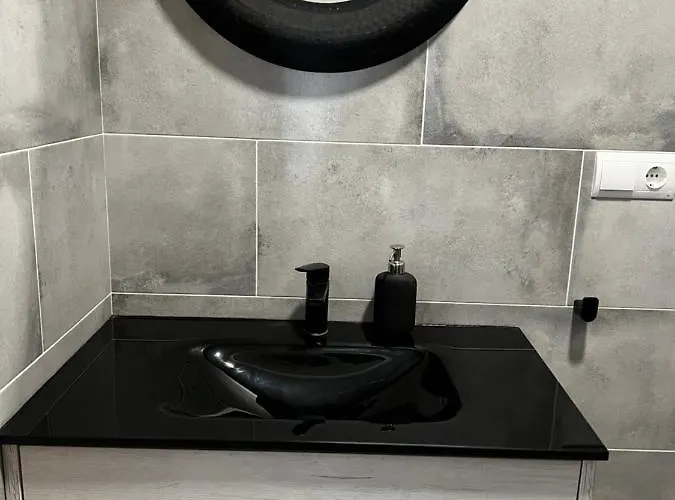 아파트 Near The Port, Of Arts And 10min To The