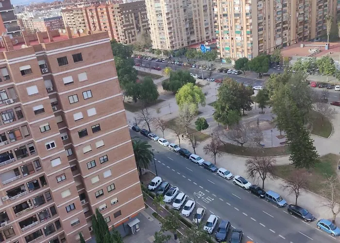 Con Cama Individual, Piso Compartido En Avenida Blasco Ibanez Δωμάτια σε οικογενειακή κατοικία *