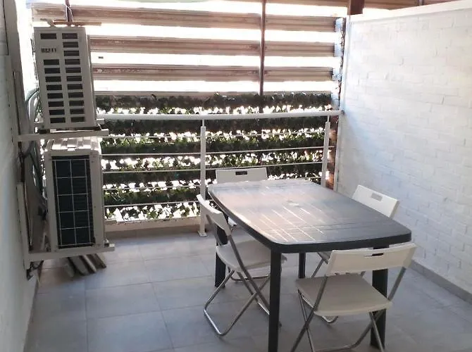 Lovely Three Lejlighed