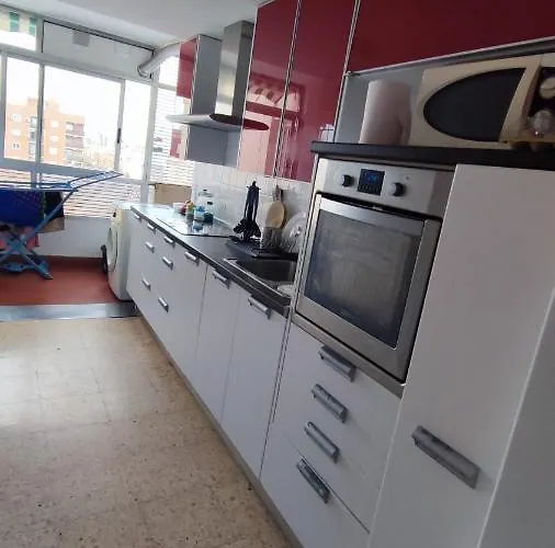 Δωμάτια σε οικογενειακή κατοικία En Alquiler En Piso Compartido