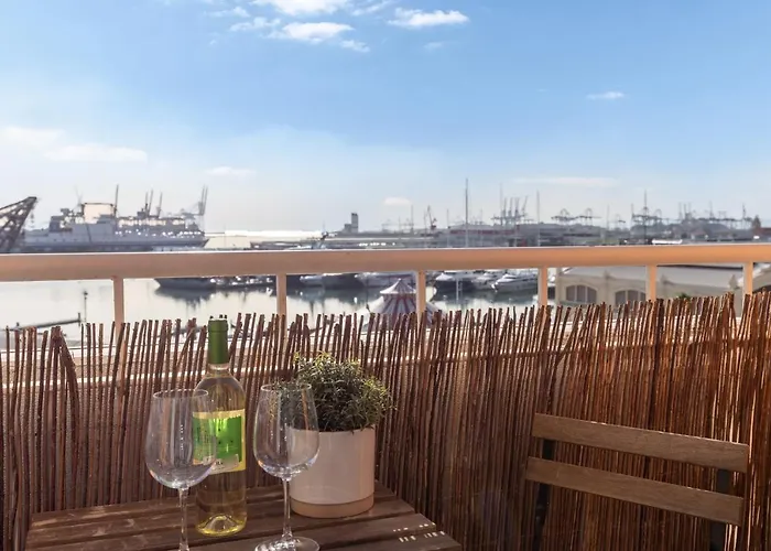 Your At Valencia, Marina Real