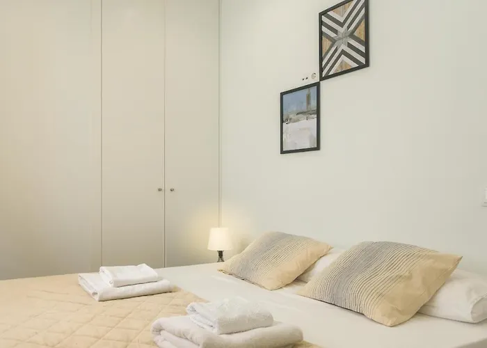 Spacious Penthouse With Private Terrace