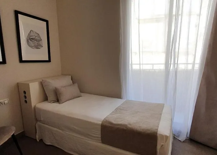 Md Balmes Market Mid Term شقة *