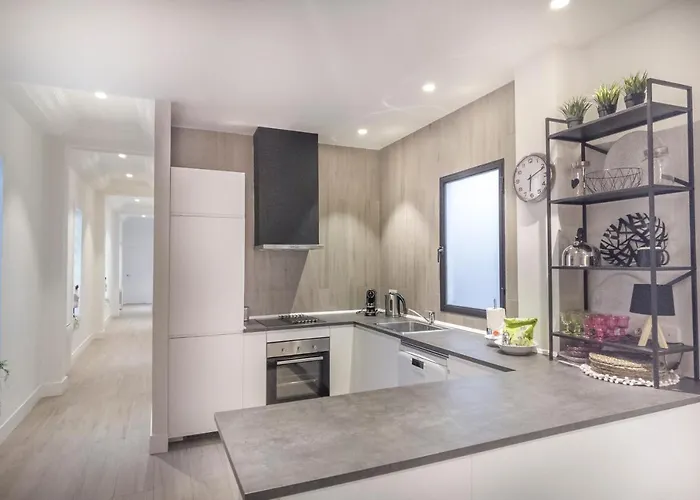 Hall Market 아파트 *