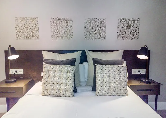 아파트 Hall Market