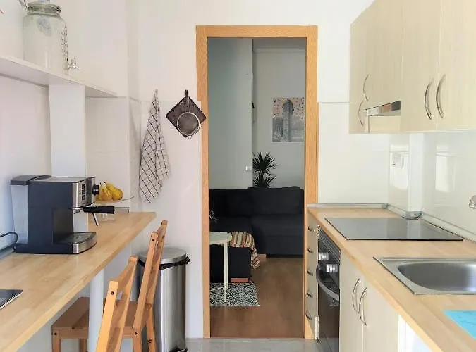 1 Casa Temporal Con Terraza En Capital Valencia