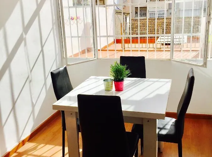 1 Casa Temporal Con Terraza En Capital