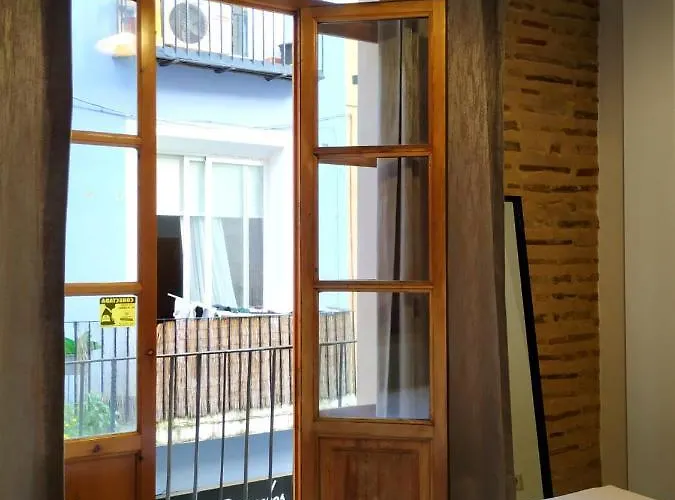 Con Encanto En Pleno Casco Antiguo Ron Valenciayole