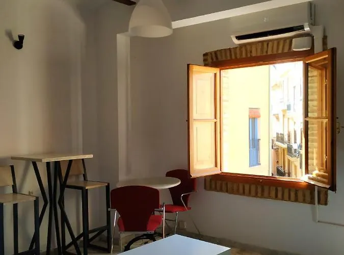 Διαμέρισμα Con Encanto En Pleno Casco Antiguo Ron Valenciayole *