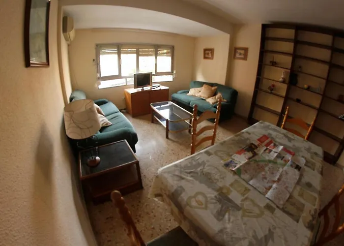 Bigger Flat For Near Ideal For Familie With Climatisacion 公寓 *