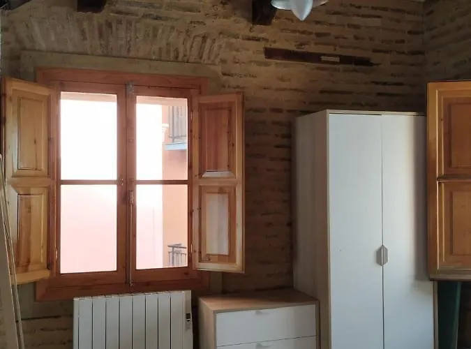 Con Encanto En Pleno Casco Antiguo Ron Valenciayole *