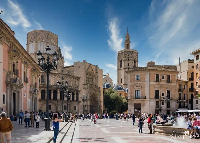 Luminoso. Comodo. Acogedor. Wifi. Junto A Ave