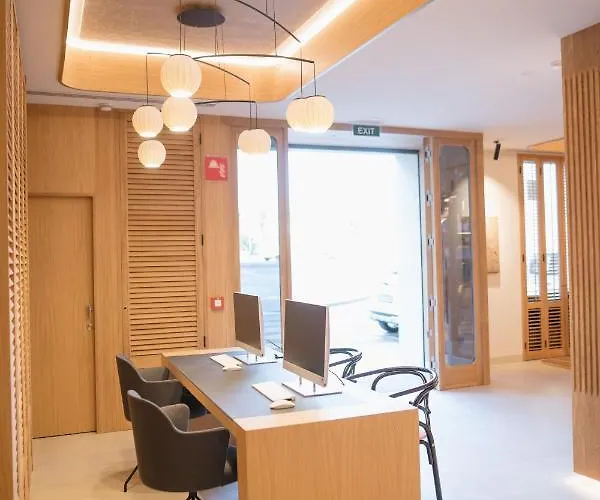 Myr Puerta Serranos فندق